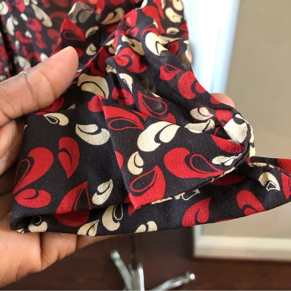 Beautiful Silk Top Peacock Pattern - Picture 3 of 6